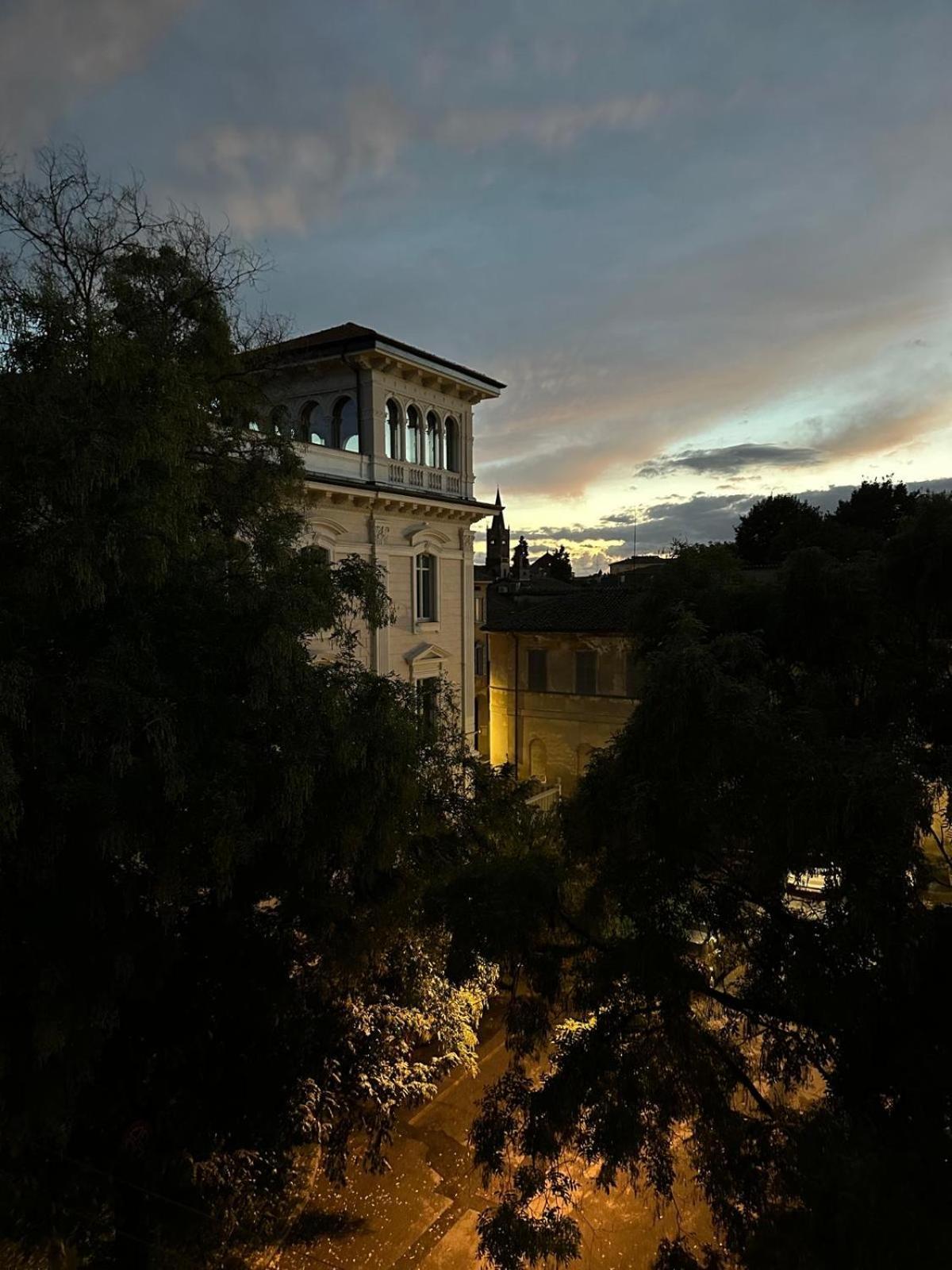 Loft Manzoni 37 Apartman Cremona Kültér fotó